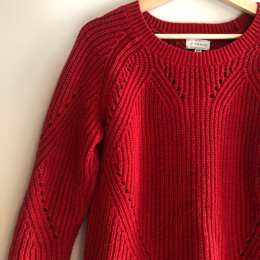 LB red knit